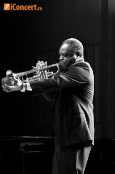 duke-ellington-orchestra-live-concert-2011-19