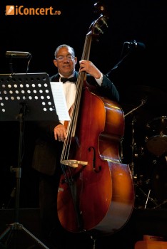 duke-ellington-orchestra-live-concert-2011-4