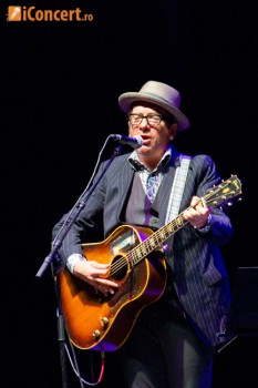 elvis-costello-live-concert-bucharest-2011-10