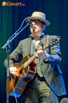 elvis-costello-live-concert-bucharest-2011-13