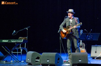 elvis-costello-live-concert-bucharest-2011-16