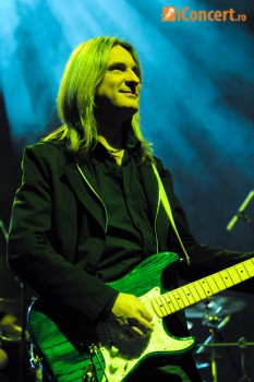 pasarea-colibri-live-bucuresti-19-ani-17