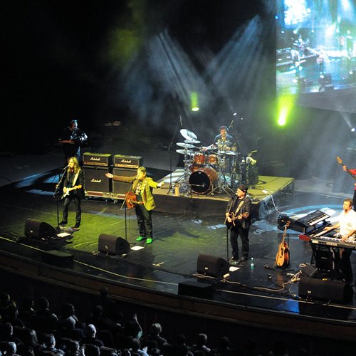 pasarea-colibri-live-bucuresti-19-ani-22