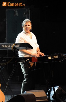 pasarea-colibri-live-bucuresti-19-ani-6