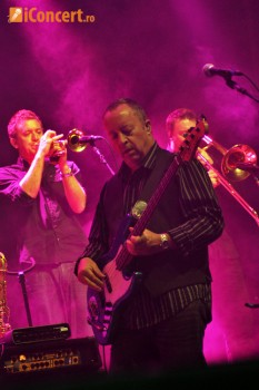 tom-jones-live-concert-bucharest-2011-8