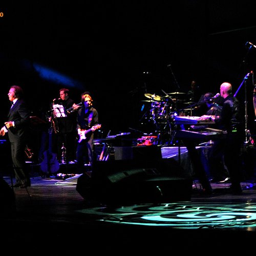 2-engelbert-humperdinck-live-concert-bucharest-2011-11