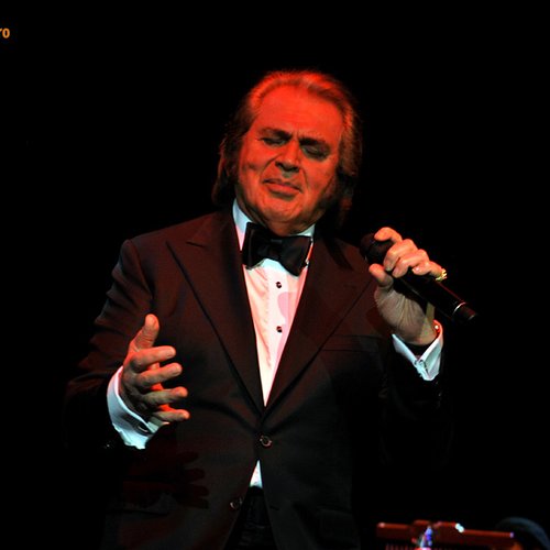 2-engelbert-humperdinck-live-concert-bucharest-2011-6