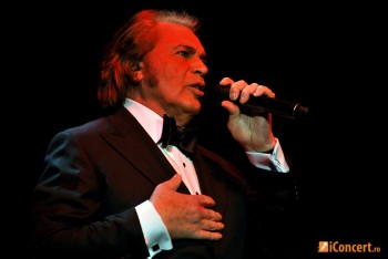 2-engelbert-humperdinck-live-concert-bucharest-2011-7