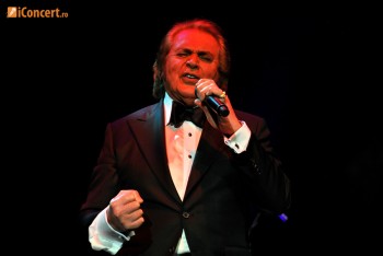 2-engelbert-humperdinck-live-concert-bucharest-2011-8