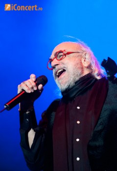 demis-roussos-live-concert-bucharest-2011-10