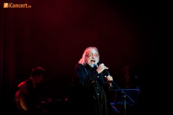 demis-roussos-live-concert-bucharest-2011-17