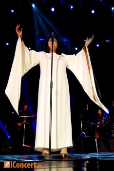 nana-mouskouri-live-concert-bucharest-2011-11