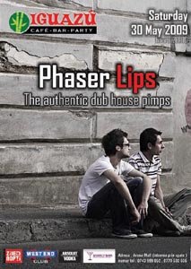 Phaser Lips in Inguazu Cafe