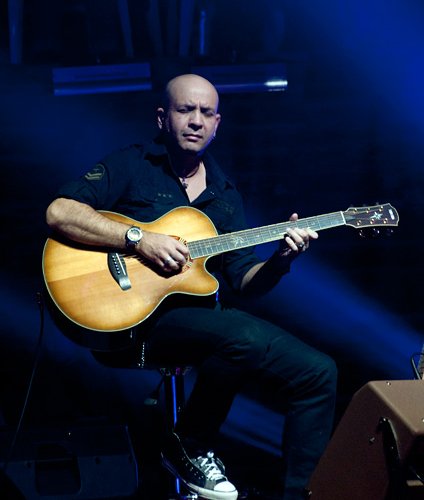stefan-banica-circul-globus-bucuresti-2012-unplugged-19