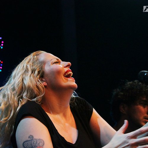 anneke-van-giersbergen-bucharest-silver-church-22