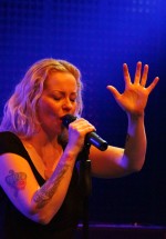 anneke-van-giersbergen-bucharest-silver-church-25