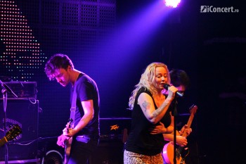 anneke-van-giersbergen-bucharest-silver-church-32