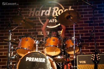 t-rex-bucharest-hard-rock-cafe-18