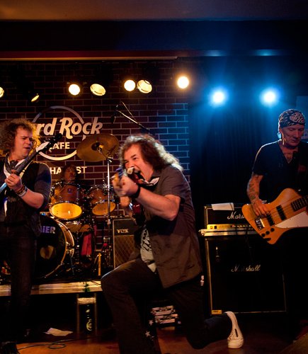 t-rex-bucharest-hard-rock-cafe-2
