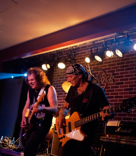 t-rex-bucharest-hard-rock-cafe-23