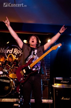 t-rex-bucharest-hard-rock-cafe-3