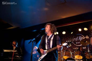 t-rex-bucharest-hard-rock-cafe-5