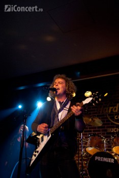 t-rex-bucharest-hard-rock-cafe-6