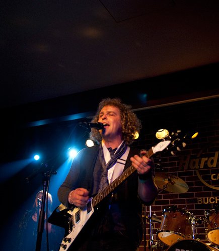 t-rex-bucharest-hard-rock-cafe-6