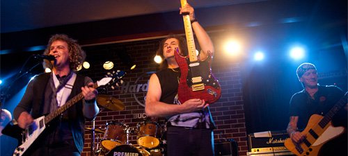 RECENZIE: T-REX au adus glam rock-ul în Hard Rock Cafe