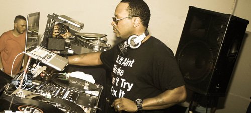 DJJazzyJeff