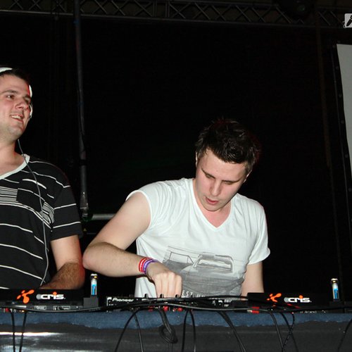 w-armada-night-bucharest-2012-12