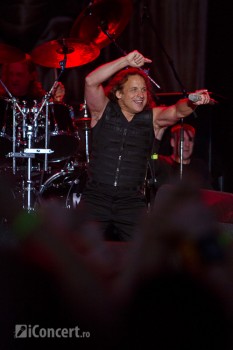 3-manowar-ost-fest-bucharest-romexpo-2012-11