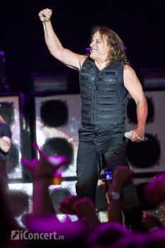 3-manowar-ost-fest-bucharest-romexpo-2012-15