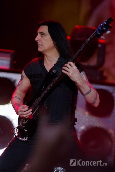 3-manowar-ost-fest-bucharest-romexpo-2012-3