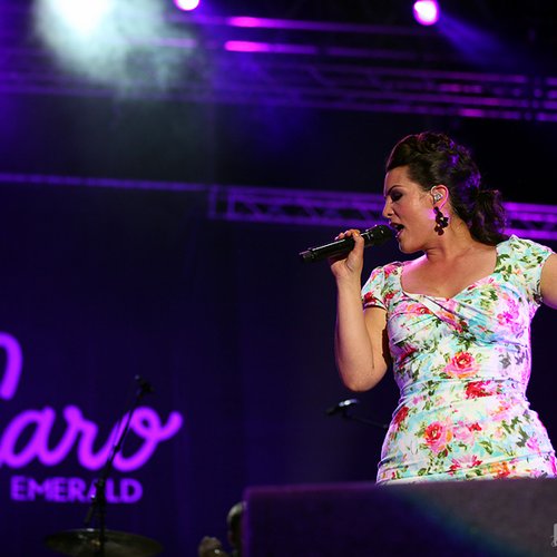 caro-emerald-bestfest-2012-9