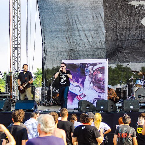 goodbye-to-gravity-bestfest-2012-7