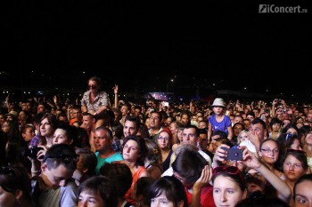 jessiej-mamaia-orange-summer-party-15