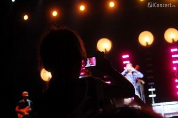 jessiej-mamaia-orange-summer-party-17