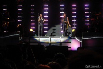 jessiej-mamaia-orange-summer-party-34