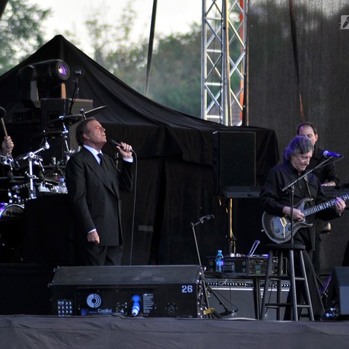 julio-iglesias-zone-arena-bucharest-2012-11
