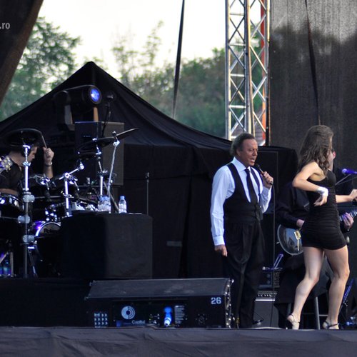 julio-iglesias-zone-arena-bucharest-2012-20
