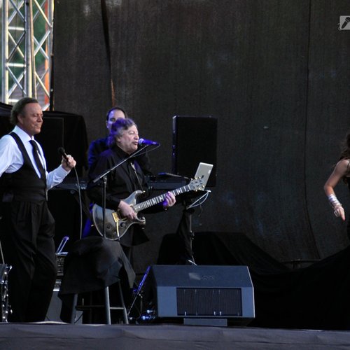 julio-iglesias-zone-arena-bucharest-2012-22