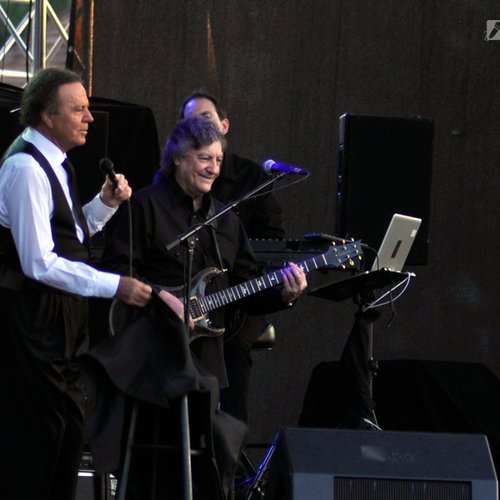 julio-iglesias-zone-arena-bucharest-2012-24