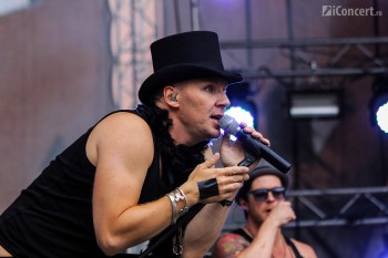 2-poets-of-the-fall-artmania-2012-sibiu-5