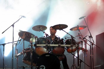 2-poets-of-the-fall-artmania-2012-sibiu-8