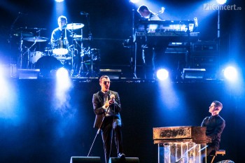 5-hurts-summer-well-2012-10