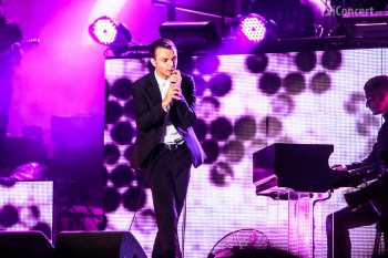 5-hurts-summer-well-2012-15