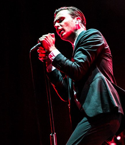 5-hurts-summer-well-2012-25