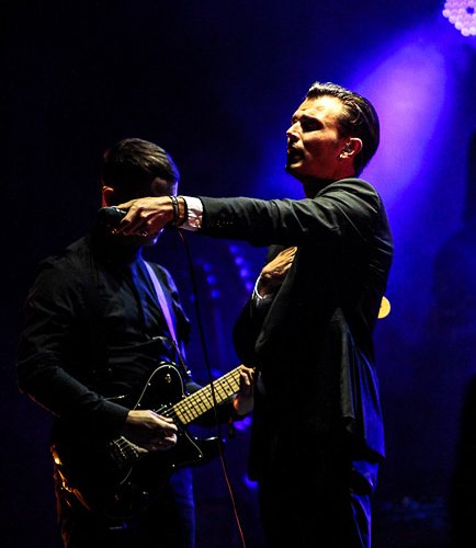 5-hurts-summer-well-2012-38