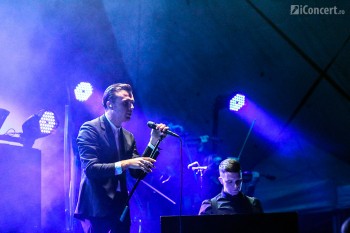 5-hurts-summer-well-2012-5